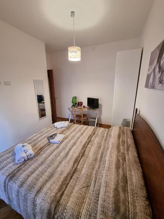 B&B Le Stanze Di Aurora ปาแลร์โม ภายนอก รูปภาพ