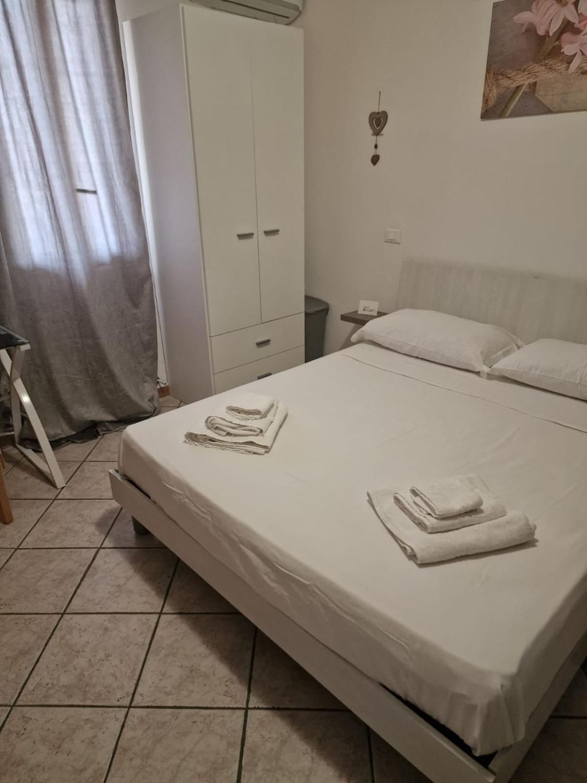 B&B Le Stanze Di Aurora ปาแลร์โม ภายนอก รูปภาพ