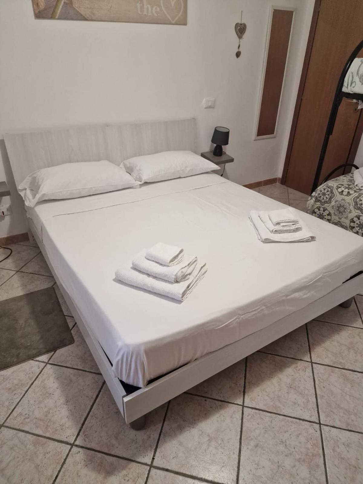 B&B Le Stanze Di Aurora ปาแลร์โม ภายนอก รูปภาพ